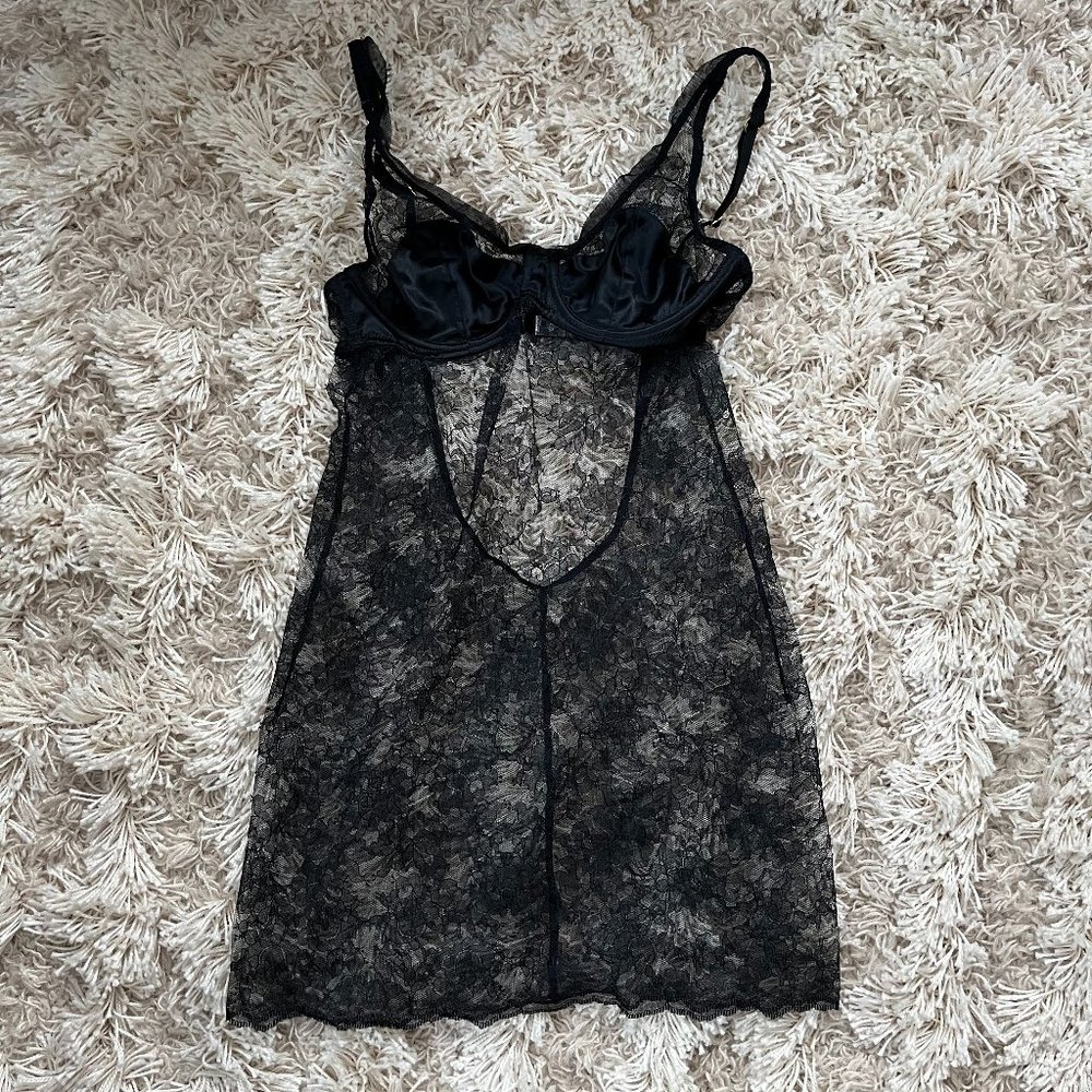 EUC Black lace underwire Victoria's Secret lingerie 34C